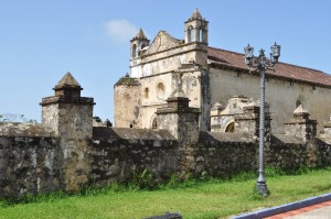 La Iglesia de San Miguel Arcángel de Tumbalá, Chiapas. Fotos: Sergio Díaz Sosa. 