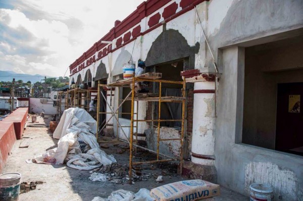 Así alteraron los arcos de la planta alta del edificio que alberga la presidencia municipal en Chiapa de Corzo. Foto: Miguel Castañedo