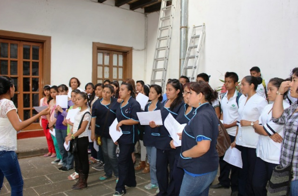 “Los hombres del alba” es un poema que sirvió para reconocer a Huerta como poeta urbano, observador y crítico de la sociedad moderna, pero que también expresa su compromiso social. Foto: Radio Expresión