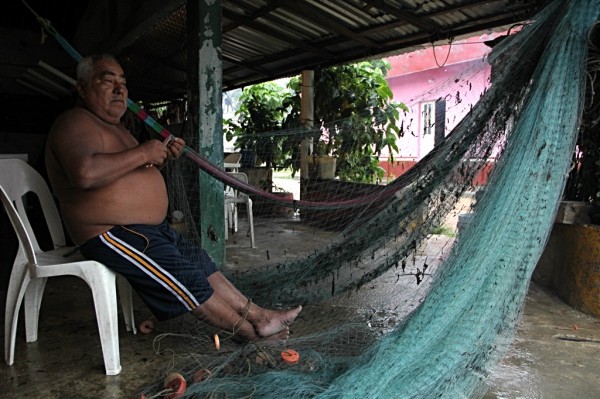 La Marina decretó el cierre a la navegación. Pescadores permanecen en tierra. Foto: Elizabeth Ruiz