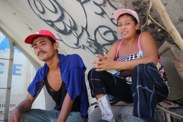 Para la mujer migrante ninguna ruta es segura, porque corren el riesgo de ser violadas por el coyote o por los hombres que son del mismo grupo con los que viajan. Foto: Elizabeth Ruiz