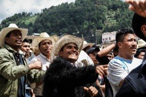 Elecciones en San Juan Chamula, municipio de los Altos de Chiapas que se rige por usos y costumbres. 1 de Julio de 2007. Foto: Ariel Silva