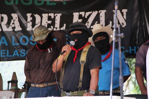 El comandante Tacho y el Subcomandante Moisés encabezaron el sábado 09 de agosto la clausura del encuentro zapatista con otros pueblos indígenas de México. Foto: Elizabeth Ruiz