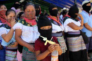 Hombres, mujeres, niños y niñas tojolabales, tsotsiles, tseltales, choles, zoques y de otras etnias de Chiapas conocieron la problemática que enfrentan otros pueblos indígenas de México.  Foto: Elizabeth Ruiz