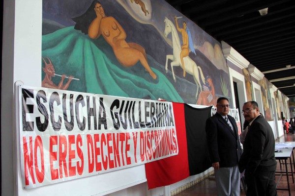 Manifestación en la Facultad de Derecho. Foto: Elizabeth Ruiz