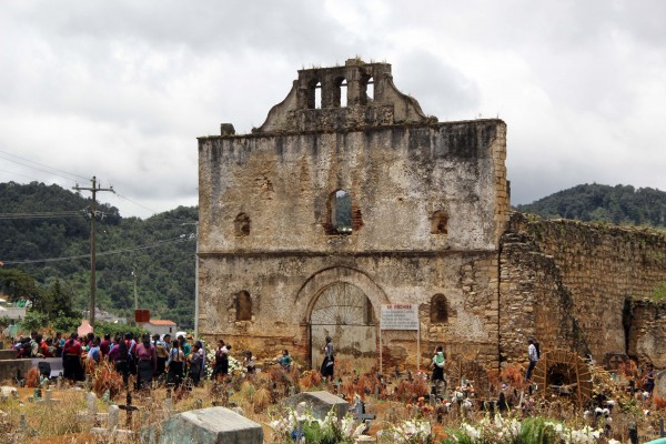 Panteón de San Juan Chamula. Foto: Elizabeth Ruiz