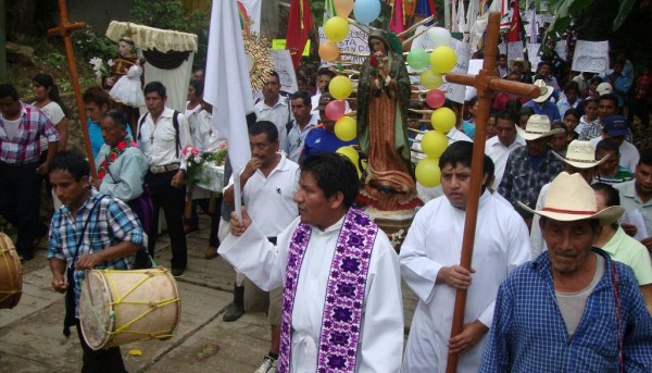 El párroco Marcelo Pérez Pérez bajo amenaza en Simojovel. Foto: Chiapas PARALELO