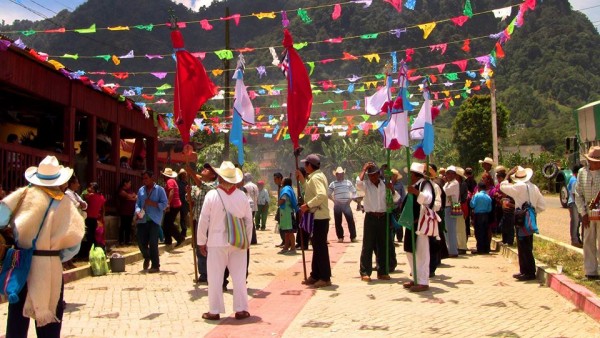 Las ofrendas. Rayón, Chiapas. Agosto 2014. Foto: Saúl Kak