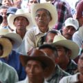 Rechazan tseltales de San Jerónimo Bachajón que la autopista pase por su territorio Unos dos mil representantes de casi 200 comunidades rechazaron haber autorizado que pase por su territorio la autopista San Cristóbal-Palenque. Foto: Enrique Carrasco SJ