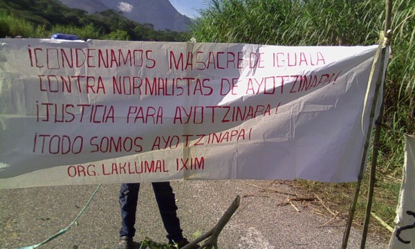 Destruir la desidencia y la protesta social, el fondo en la agresión a normalistas. Foto Cortesía