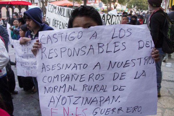 Castigo a los responsables de la represión contra normalistas de Ayotzinapa, la demanda. Foto: Moysés Zúñiga