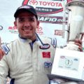 Rubén Rovelo, hijo de padres chiapanecos, se alzó con la copa el domingo en la Nascar Toyota Series. 