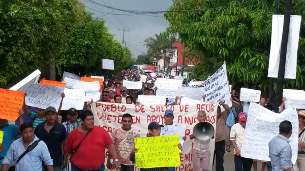 Pobladores de Salto de agua acusan al edil de enriquecimiento ilícito y vínculos con la delincuencia organizada. Foto: Cortesía 