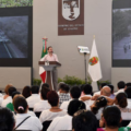 Manuel Velasco Coello acompañado de ex gobernadores, en su Segundo Informe de Gobierno. Foto: Icoso