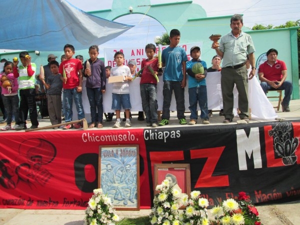A 20 años de la represión, en Chicomuselo exigen justicia para tres campesinos asesinados por la policía estatal. 