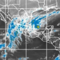 Alerta meteorológica, lluvias y fuertes vientos en Chiapas La población puede mantenerse informada sobre las condiciones meteorológicas mediante
la cuenta de twitter @conagua_clima y en las páginas de internet
http://smn.conagua.gob.mx y www.conagua.gob.mx.