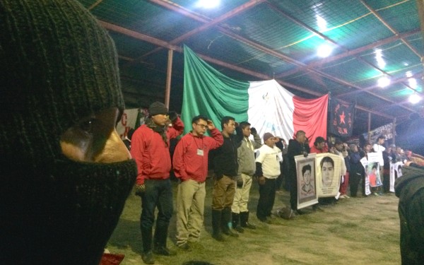 "Formemos un remolino de viento. Formemos una sola ola..." fue el llamado del EZLN. Foto: Ángeles Mariscal 