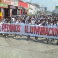 Alumnos y maestros piden seguridad en la zona donde se encuentran las escuelas. Foto: Cesar Rodríguez