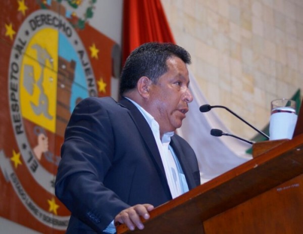 El presidente de la Comisión Permanente de Asuntos Indígenas de la LXII Legislatura, Alejandro Martínez Ramírez. Fuente: Página3.mx