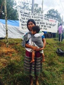 Campamentos de desplazados del poblado Primero de Agosto. Foto: Ángeles Mariscal/Chiapas PARALELO