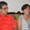 Dora Noemí Rodríguez Sánchez y su esposo Roberto Domínguez, padres del joven afectado Germán Domínguez Rodríguez. Foto: Cesar Solís