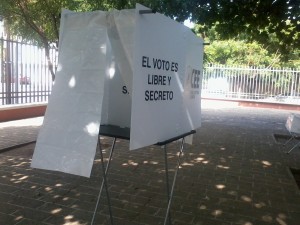 El año empieza con un panorama más o menos definido rumbo a la contienda electoral a nivel nacional. Además del Ejecutivo y Legislativo federal, se renovarán distintas autoridades locales en 30 estados del país y, para el caso de Chiapas, la elección concurrente permitirá renovar puestos en el Ejecutivo y Legislativo local, así como los 123 ayuntamientos.