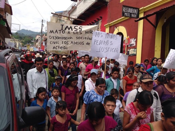 Marcha de Simojovel a La Pimienta: Foto: Cortesía Rúben Moreno