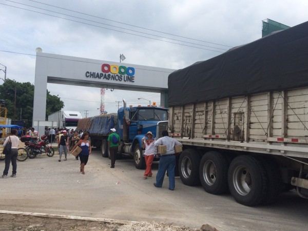 Bloqueos a las entrada de la capital de Chiapas. Foto: Chiapas PARALELO