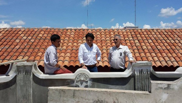 Zoé Robledo recorrió con las y los integrantes de la Fundación Fernando Castañon Gamboa, que administra el Museo de la Ciudad, la restauración de ese sitio. Foto: Cortesía.