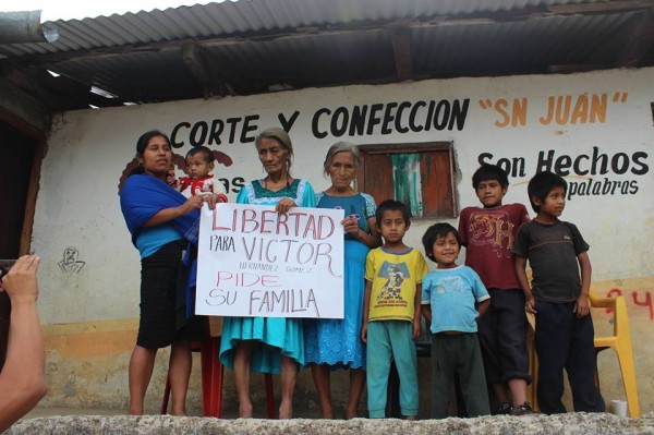 Familia de Víctor Hernández Gómez, preso indígena zoque detenido injustamente. Foto: Centro de Lengua Zoque
