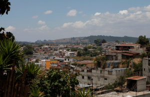 Los coyotes al asecho de migrantes. Foto: Rodrigo Soberanes