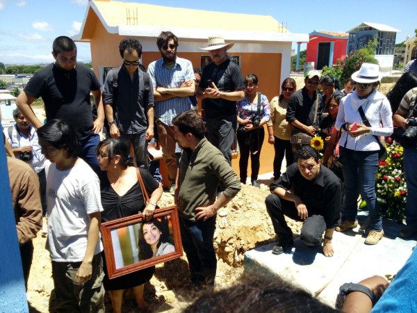  “Hay un sonido mío en tus palabras, ¿no te vayas de mí pájara libre!” Foto: Nehemias Jiménez