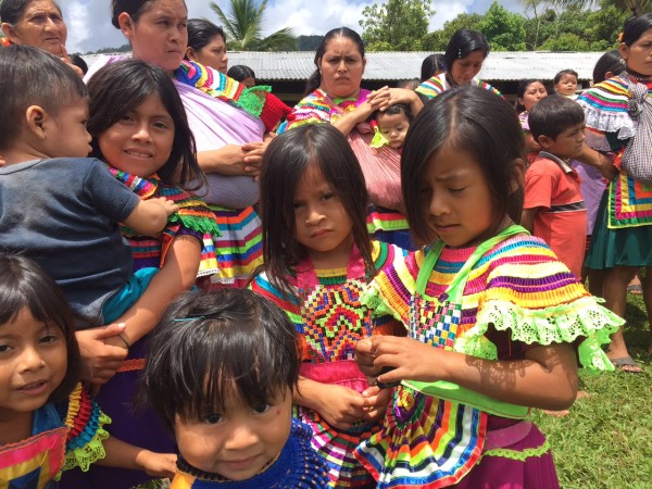 La campaña nacional de vacunación no llegó a miles de niños y niñas que habitan comunidades de la selva. Foto: Ángeles Mariscal/Chiapas PARALELO 