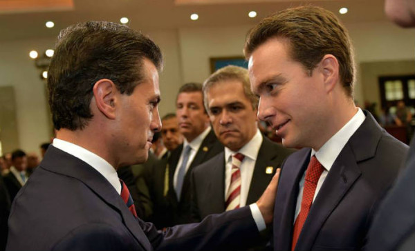 Manuel Velasco y Enrique Peña Nieto en diciembre de 2014. Foto: http://www.elconstituyente.mx/