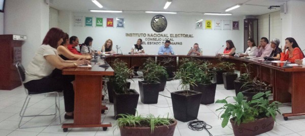 Mujeres de REPARE en el INE De Chiapas. 