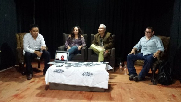 De izquierda a derecha: Juventino Sánchez, Damaris Disner, Héctor Cortés y Daniel Pulido en la presentación del libro de Héctor Cortés. 