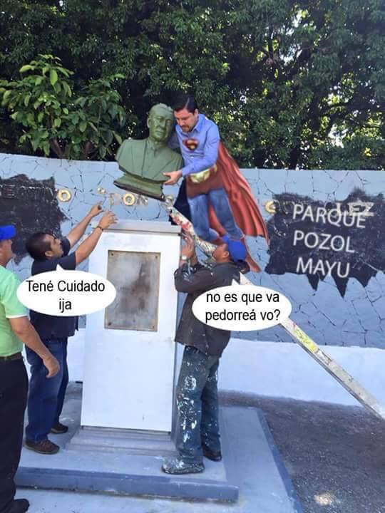 El presidente municipal Fernando Castellanos quitó el busto del ex gobernador Samuel González Blanco del parque Joyu Mayu.