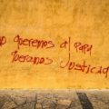 Pinta de manifestantes, en una de las paredes de la Catedral de San Cristóbal de las Casas. Foto: Cortesía