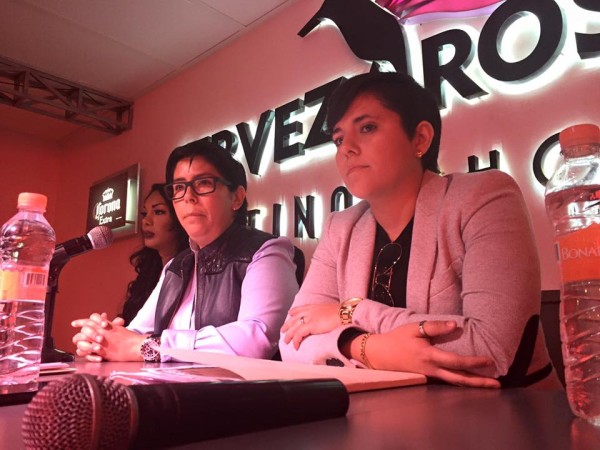 Alejandra López y Lorena de la Huerta en conferencia de prensa.