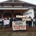 Amigos y compañeros de Gustavo Castro protestan en San Cristóbal de Las Casas