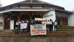 Amigos y compañeros de Gustavo Castro protestan en San Cristóbal de Las Casas