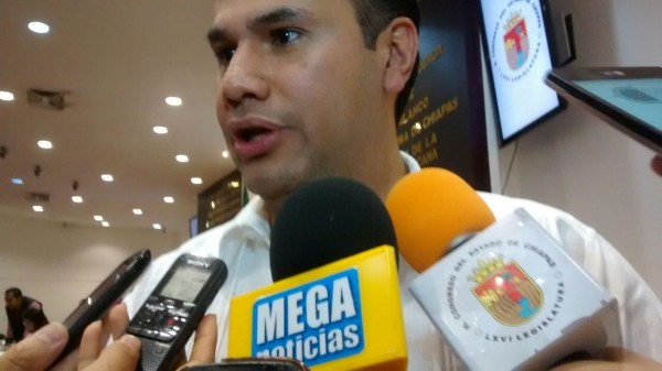 El diputado Willy Ochoa.