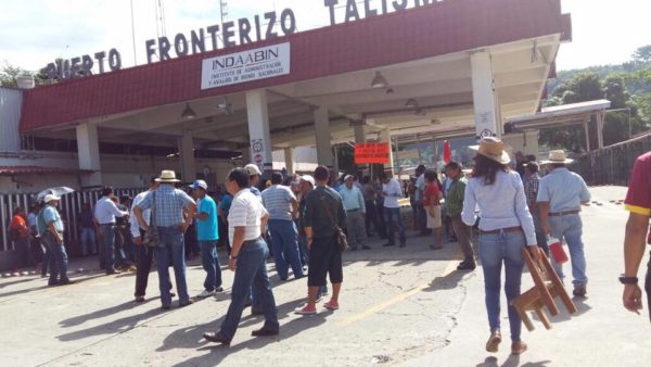 Bloqueo Puente fronterizo. Foto: Cortesía