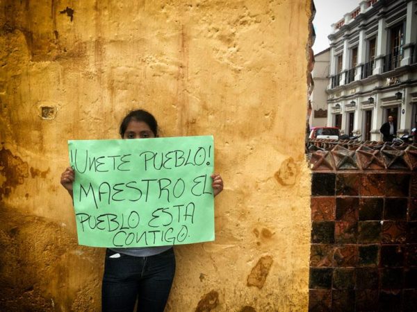 "Únete pueblo" Sociedad Civil de San Cristóbal se manifiesta en el Parque Central en apoyo al movimiento magisterial.