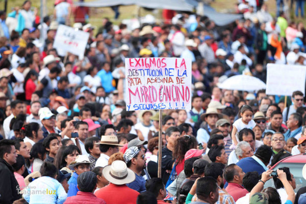 Después del desalojo con violencia miles llegan al Bloqueo Carretero.