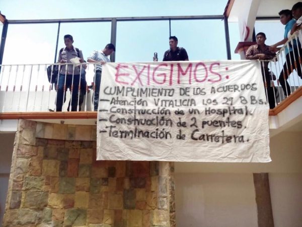 Protesta en la presidencia municipal