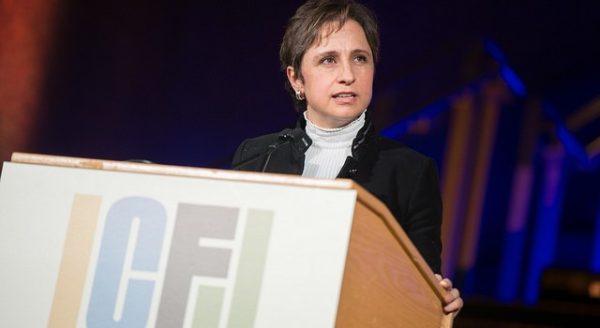 "Poderes y gobernantes siguen cortando lenguas. Nuestro país es considerado el más peligroso para ejercer el periodismo en toda América", señaló Carmen Aristegui el recibir el premio Knight que entrega el Centro Internacional Para Periodistas (ICFJ, por sus siglas en inglés). 14 de noviembre de 2016.