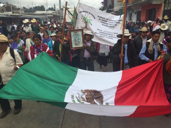 Indígenas de Chiapas se pronuncian por gobiernos comunitarios, rechazan partidos políticos. Foto: Chiapas Paralelo