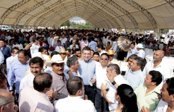 Andrés Manuel López Obrador se inclinó por un empleado de Palacio para que coordine a Morena en el estado y, posiblemente, se convierta en candidato a gobernador.