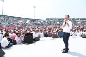 El accidentado informe de Roberto Albores Gleason en el estadio del recién descendido Jaguares ha dibujado el escenario para las elecciones a gobernador en el 2018.